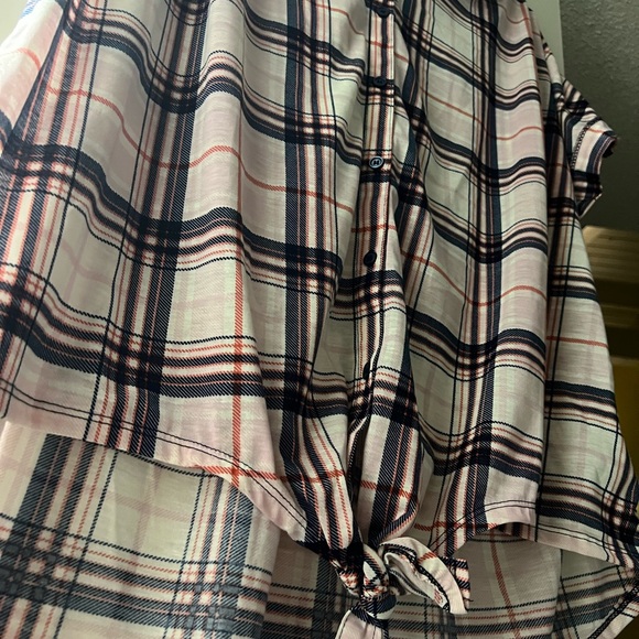 NWT New York Laundry Tie Front Plaid Buttom up Women’s Plus size 3X Blouse shirt - Picture 5 of 9